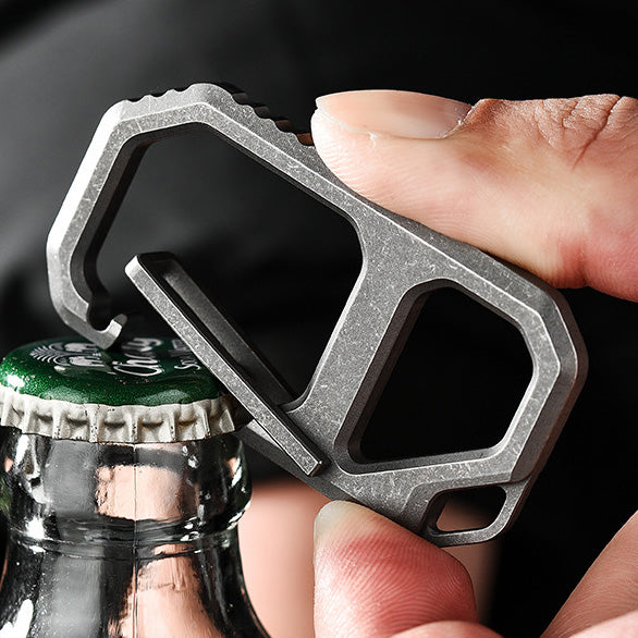 Titanium alloy with corkscrew keychain, high elasticity outdoor carabiner, strap buckle