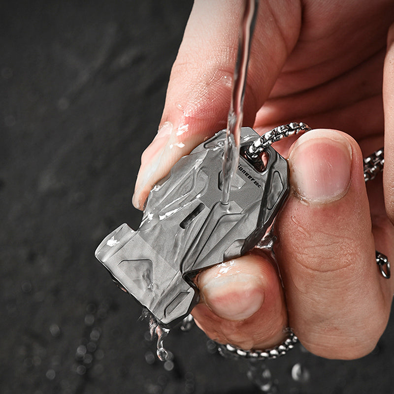 Titanium alloy whistle, high decibel sound, outdoor emergency / EDC equipment, lightweight and durable