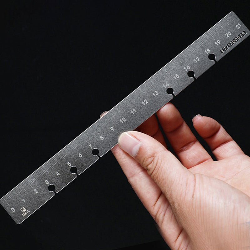 Gray Titanium Alloy Ruler Thickened 21 Cm Student Stationery Measuring Tool Drawing Feet
