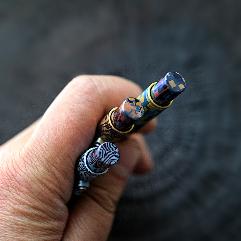 Exquisite Pattern Titanium Alloy Tactical Pen Multifunctional Edc Equipment (Blue)