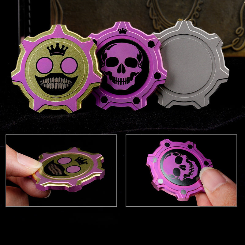 Clown Crown Double‑Sided Titanium Alloy Gear Commemorative Coin Office Play Decompression Toy