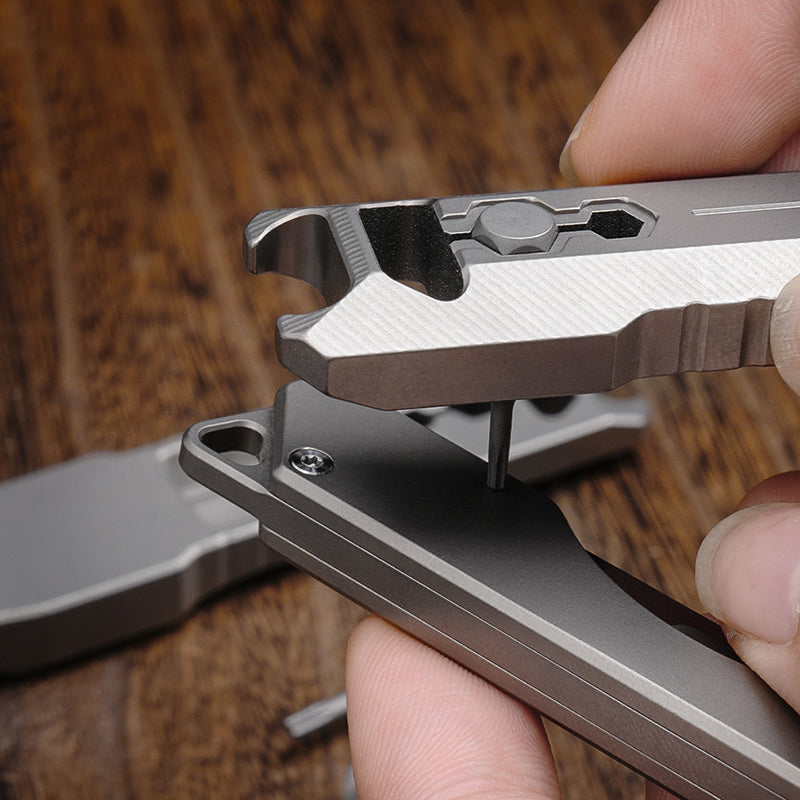 Titanium Alloy Crowbar Ratchet Screwdriver Multifunctional EDC Tool Bottle Opener