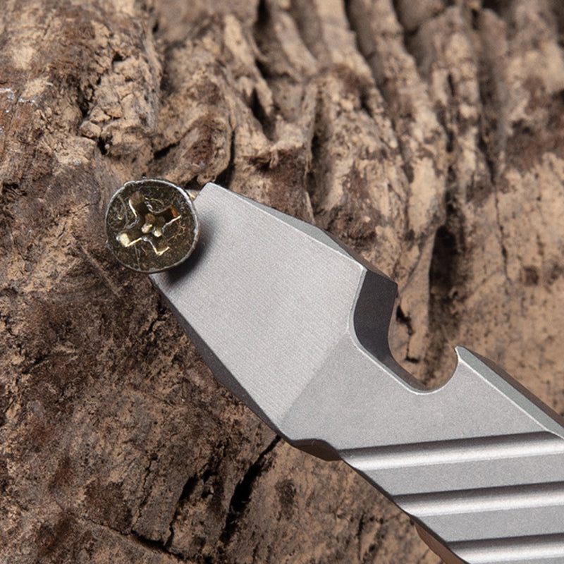 Titanium Alloy Crowbar, Multi-Function Portable Tool, Suitable for EDC Carrying / Outdoor / Bottle Opening / Nailing