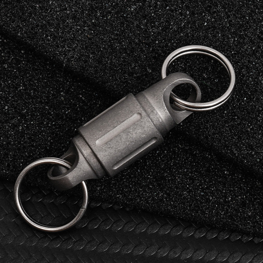 Titanium alloy magnetic keychain, 360° quick release two-way buckle, dark gray