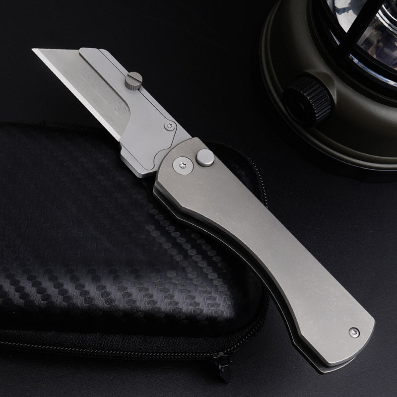 Titanium Alloy Folding Utility Knife Can Clip The Belt Out Of The Box Manual Cutting Tool