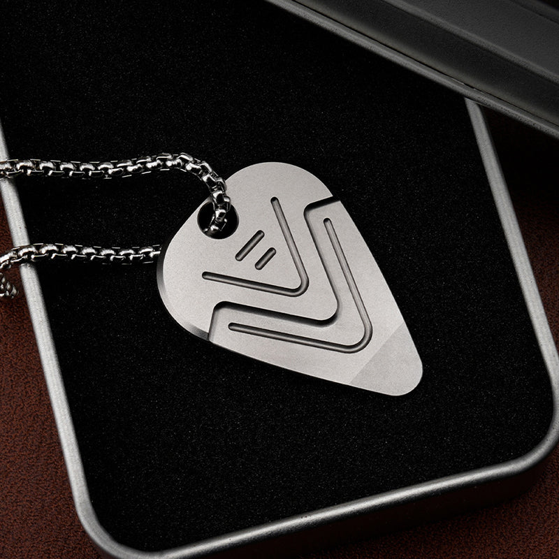 Titanium Alloy Guitar Pick Necklace Pendant, Playable Metal Pick, Multifunctional Portable Mini Crowbar