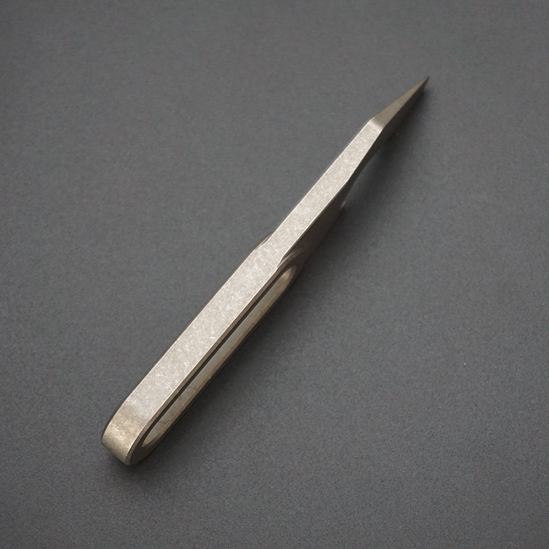 Titanium Alloy Multifunctional Mini Crowbar EDC Tool Keychain Box Opener Artifact Bottle Opener Screwdriver