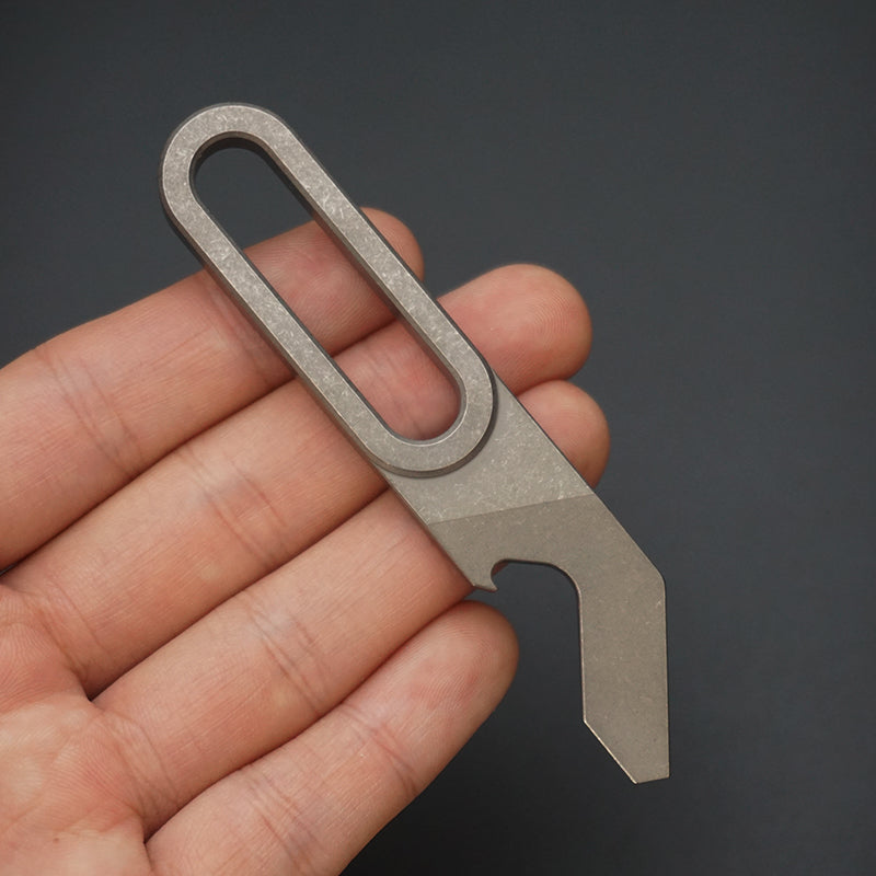 Titanium Alloy Multifunctional Mini Crowbar EDC Tool Keychain Box Opener Artifact Bottle Opener Screwdriver
